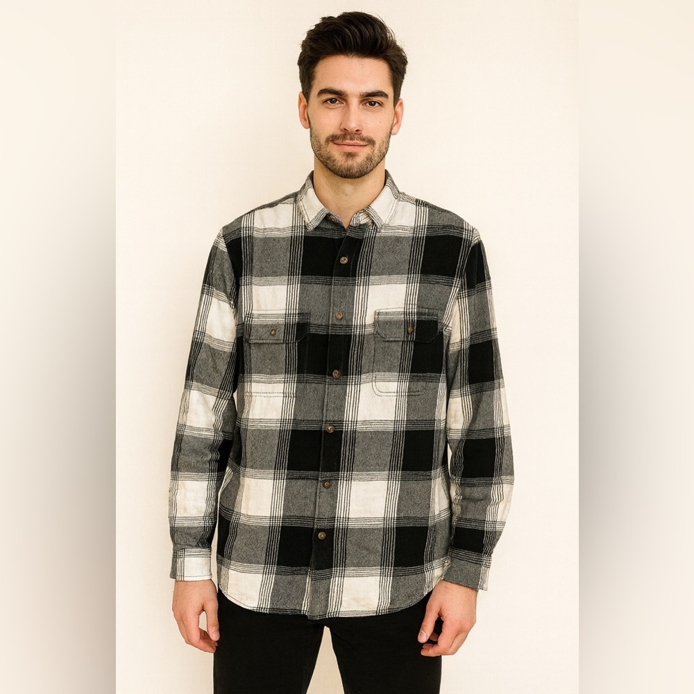 Old Navy Men’s XL Flannel Shirt‎ Black Gray White Plaid Long Sleeve 100% Cotton